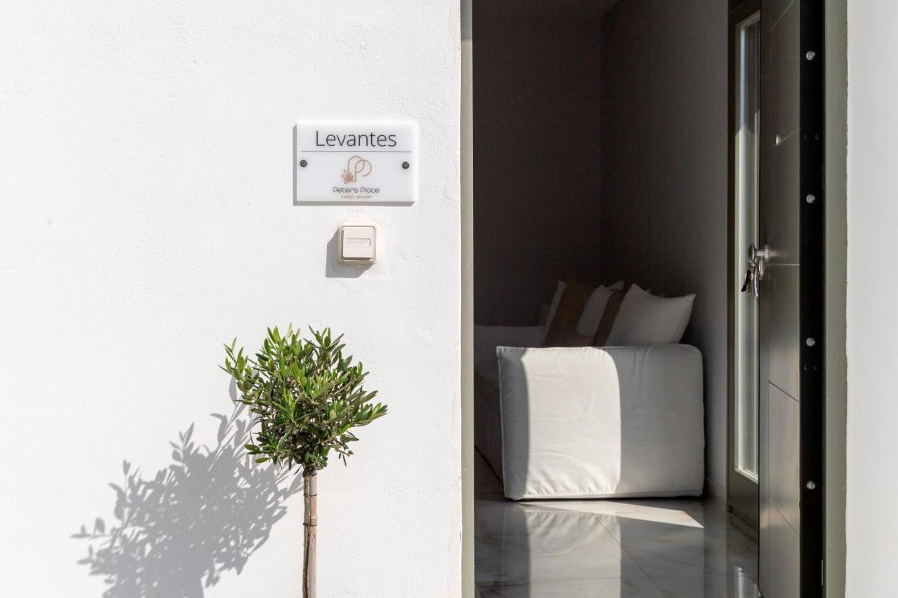 Peters Place - Paros Resort Parasporos Exterior foto